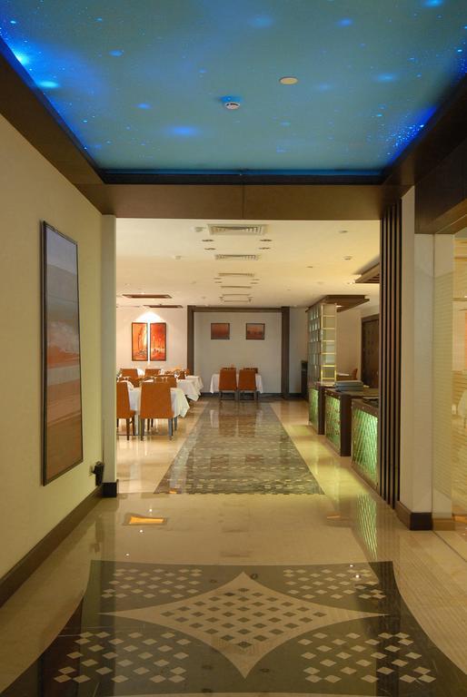 Fortune Select Global, Gurugram - Member Itc Hotels' Group Gurgaon Exteriör bild