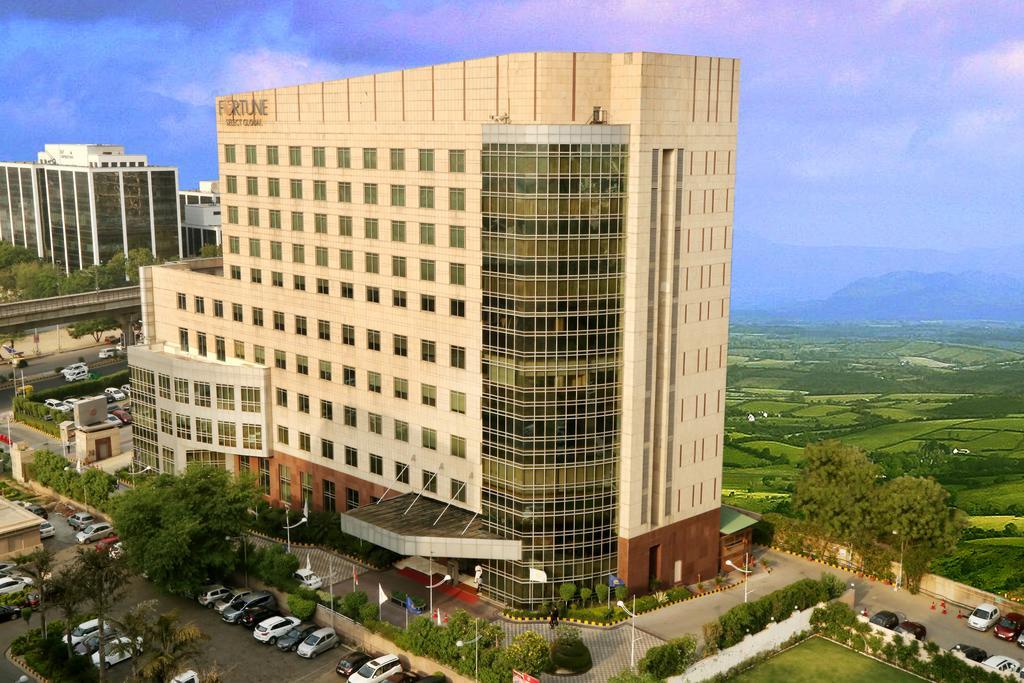 Fortune Select Global, Gurugram - Member Itc Hotels' Group Gurgaon Exteriör bild
