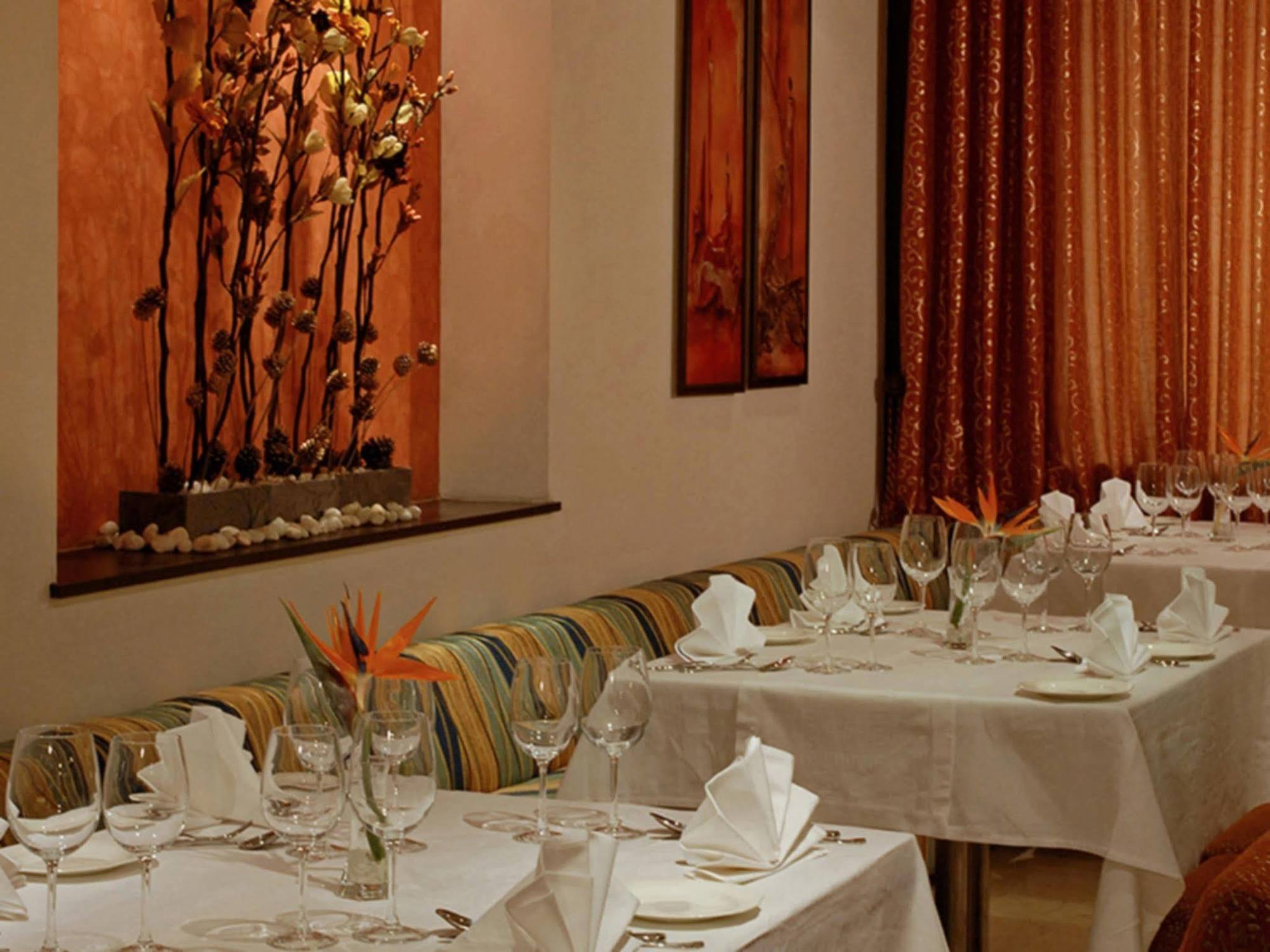 Fortune Select Global, Gurugram - Member Itc Hotels' Group Gurgaon Exteriör bild